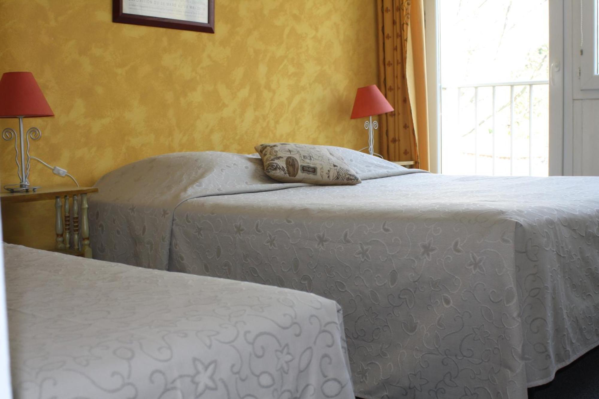 Logis Hotel Du Midi Salon-de-Provence Eksteriør bilde
