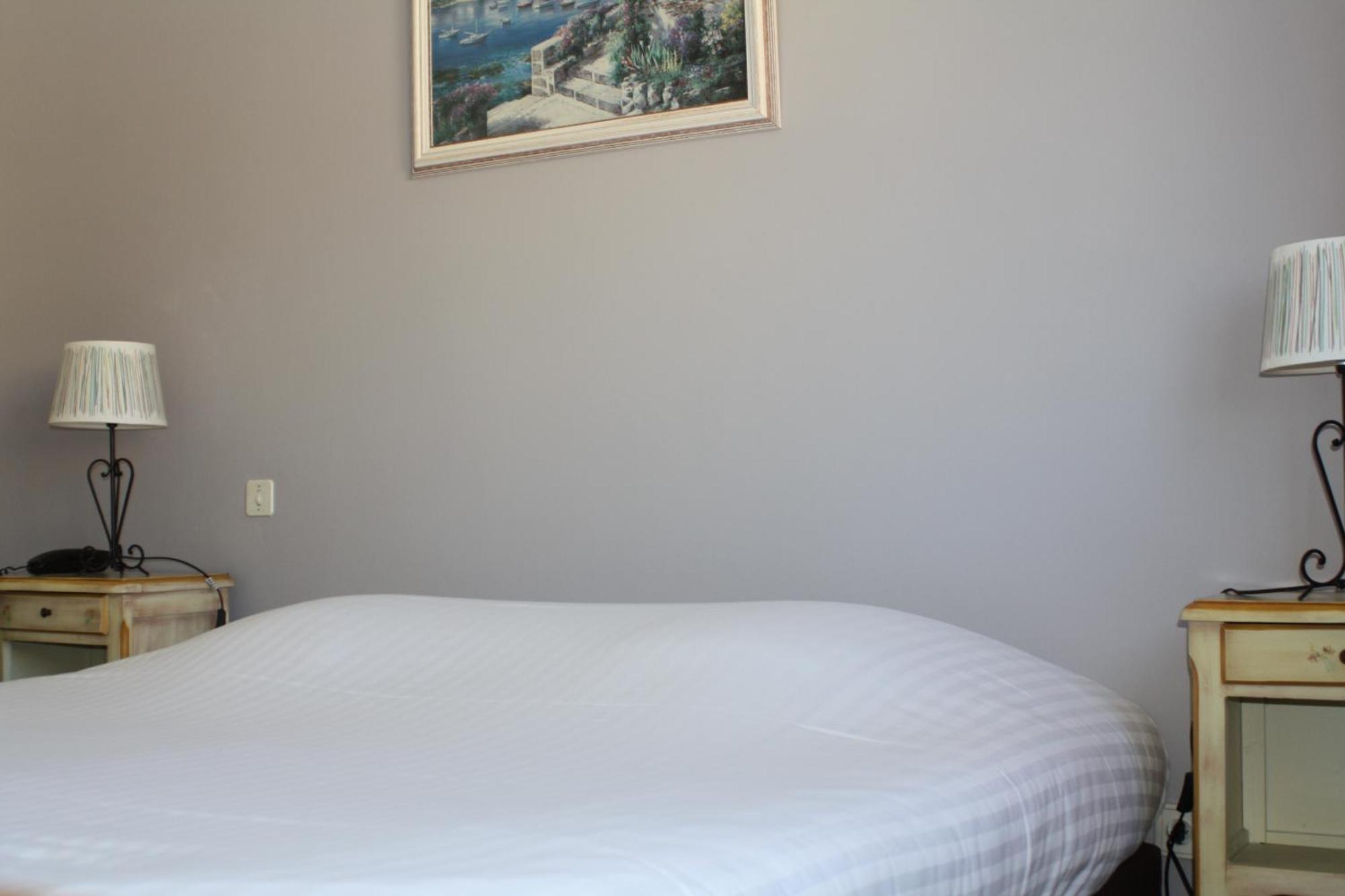 Logis Hotel Du Midi Salon-de-Provence Eksteriør bilde