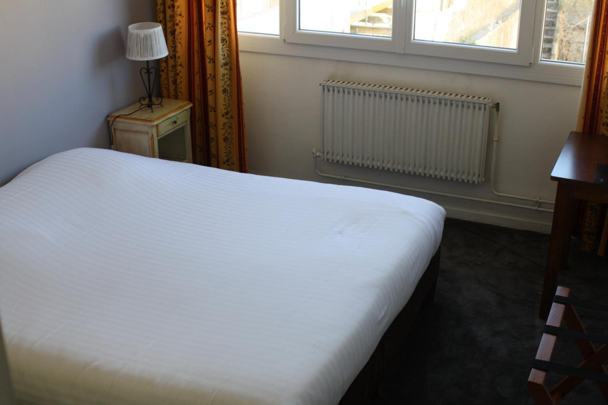 Logis Hotel Du Midi Salon-de-Provence Eksteriør bilde