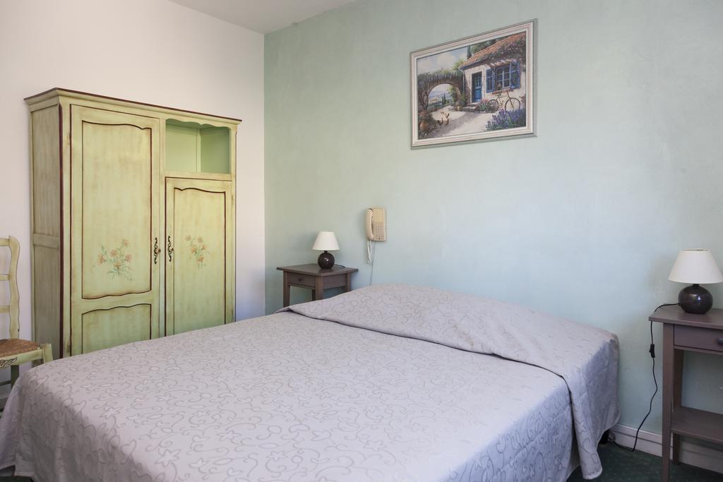 Logis Hotel Du Midi Salon-de-Provence Eksteriør bilde