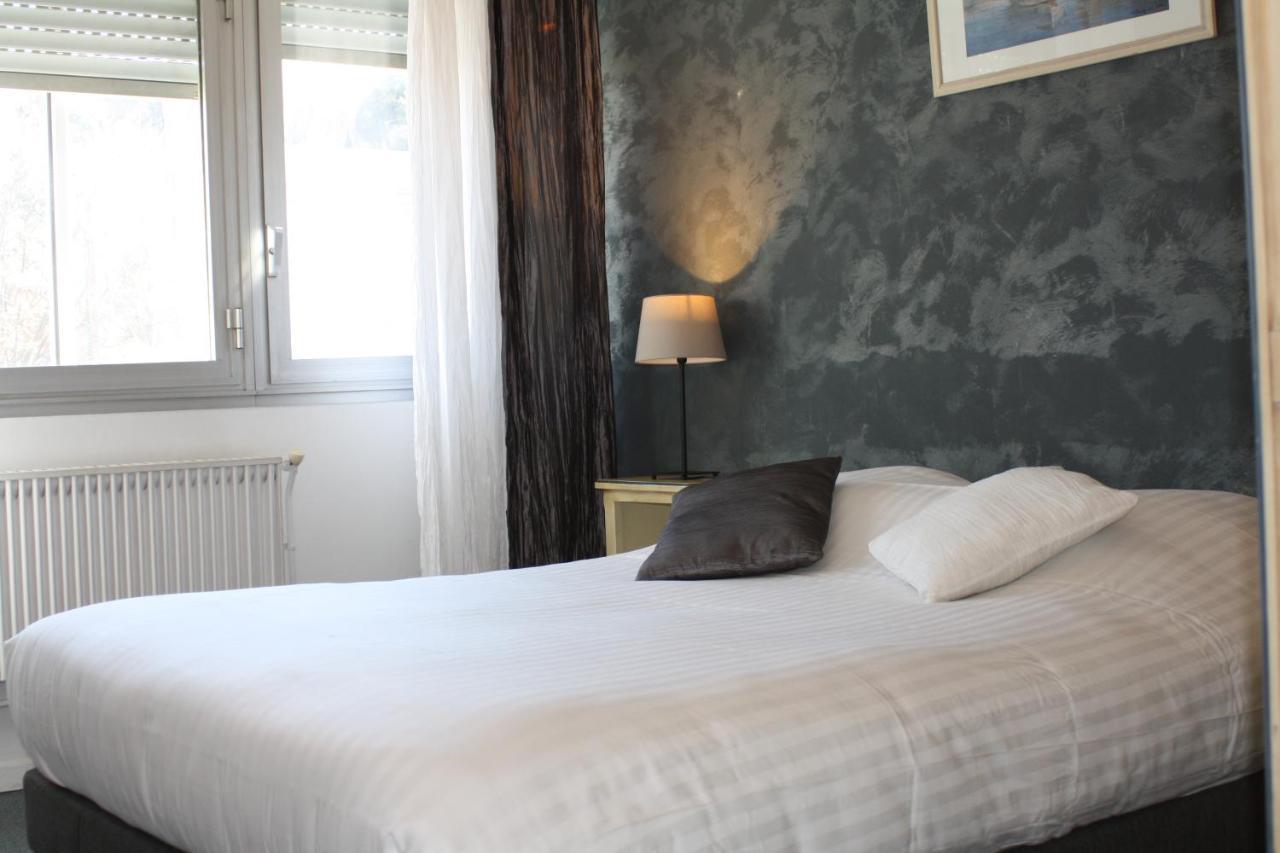 Logis Hotel Du Midi Salon-de-Provence Eksteriør bilde